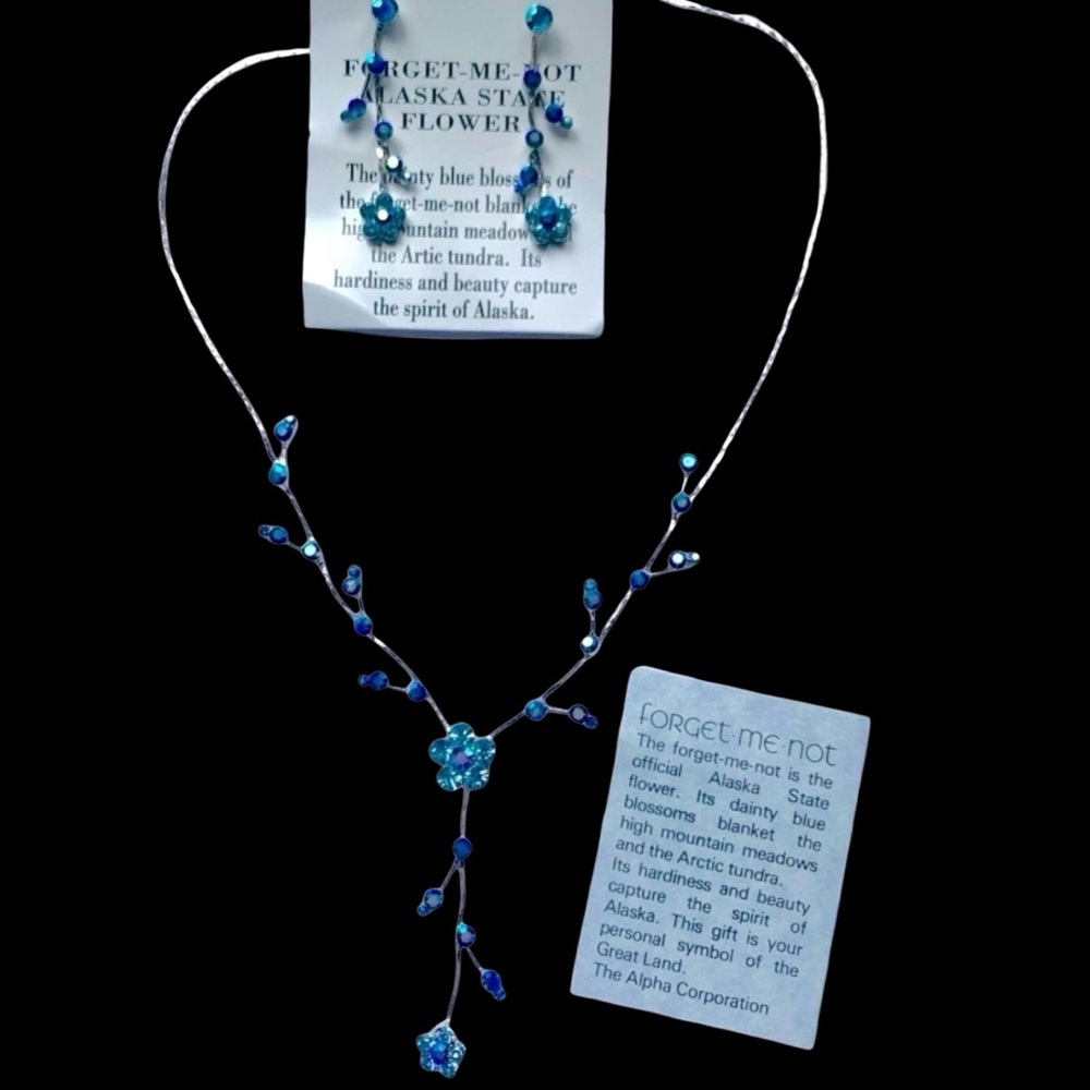 Forget Me Not Dainty Blue Aurora Floral Necklace & Earrings - Picture 4 of 8